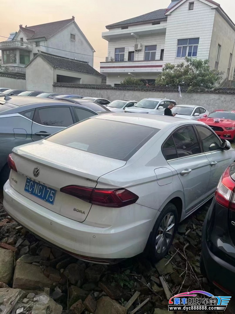20年大众宝来轿车抵押车出售