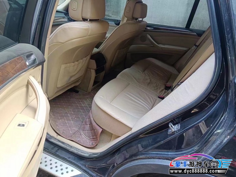 10年宝马X5SUV抵押车出售