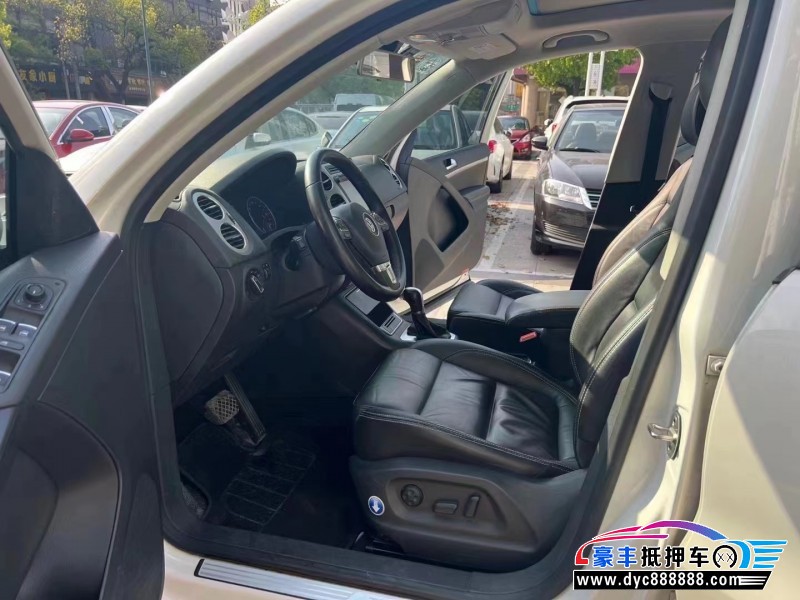 17年大众途观轿车抵押车出售