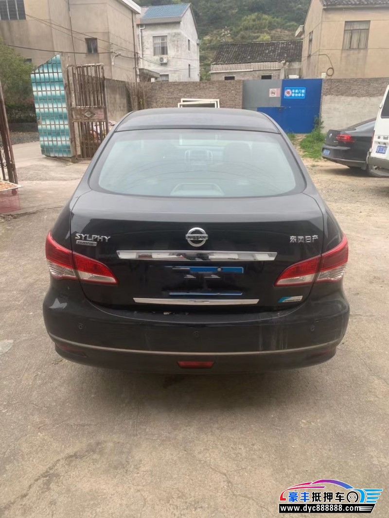 19年日产轩逸轿车抵押车出售