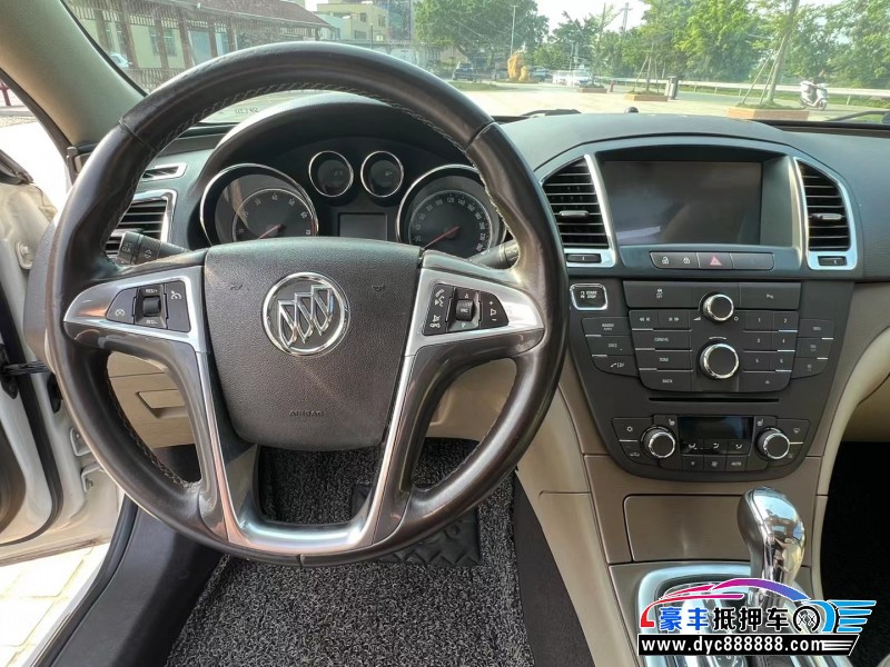 12年别克君威轿车抵押车出售