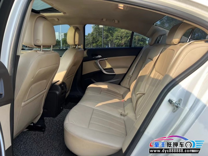 12年别克君威轿车抵押车出售