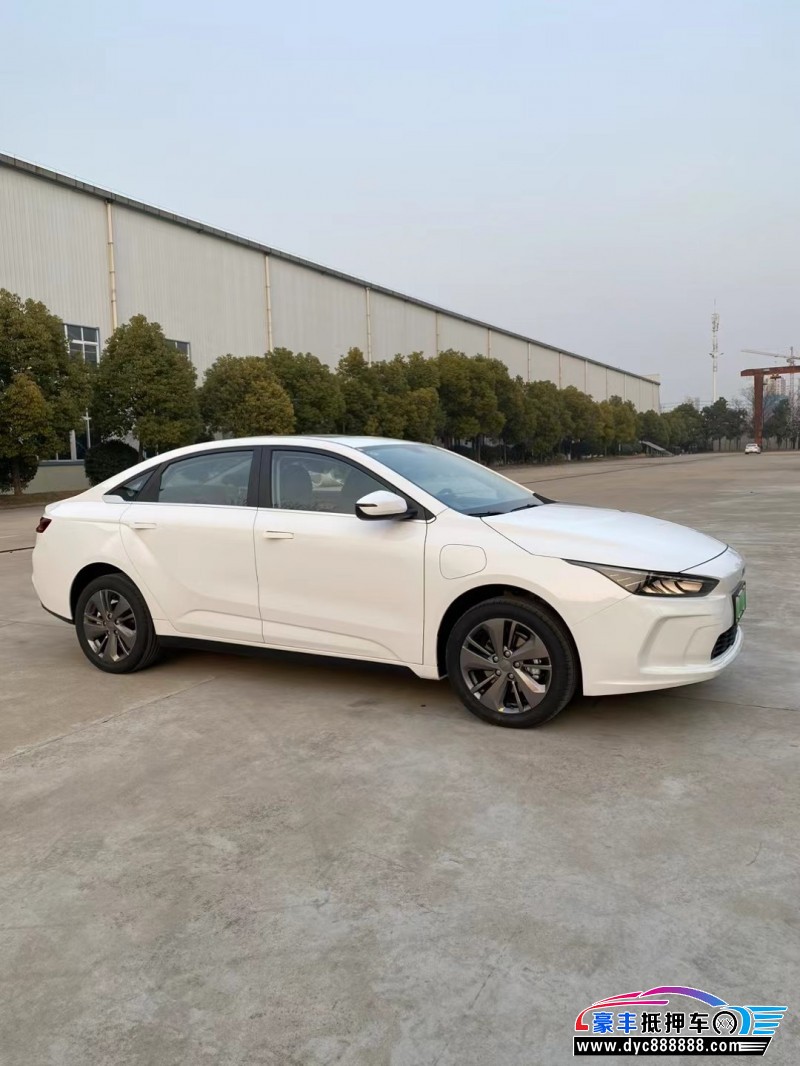 23年吉利几何轿车抵押车出售