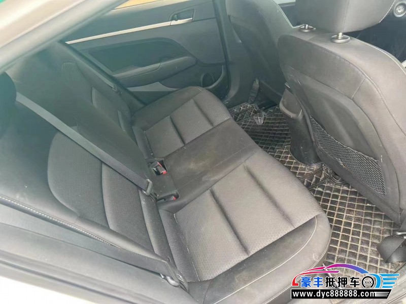 18年现代领动轿车抵押车出售