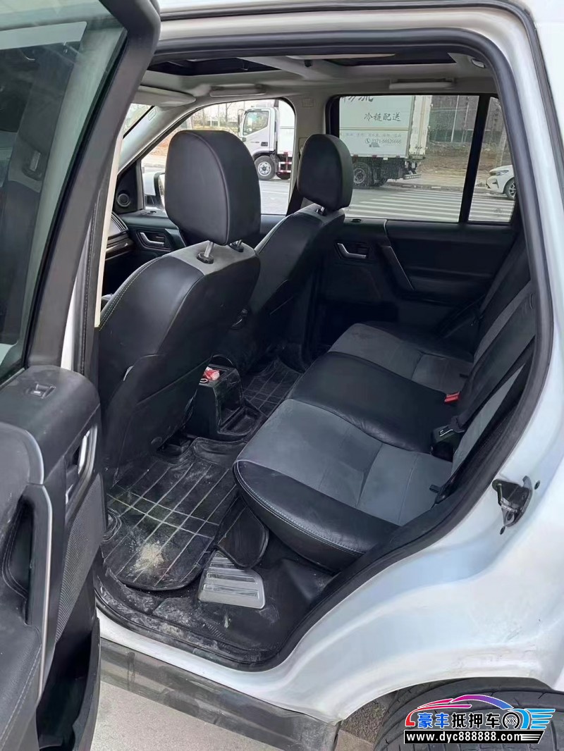 12年路虎神行者2轿车抵押车出售