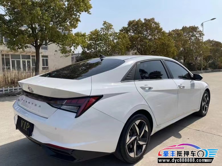 21年现代伊兰特轿车抵押车出售