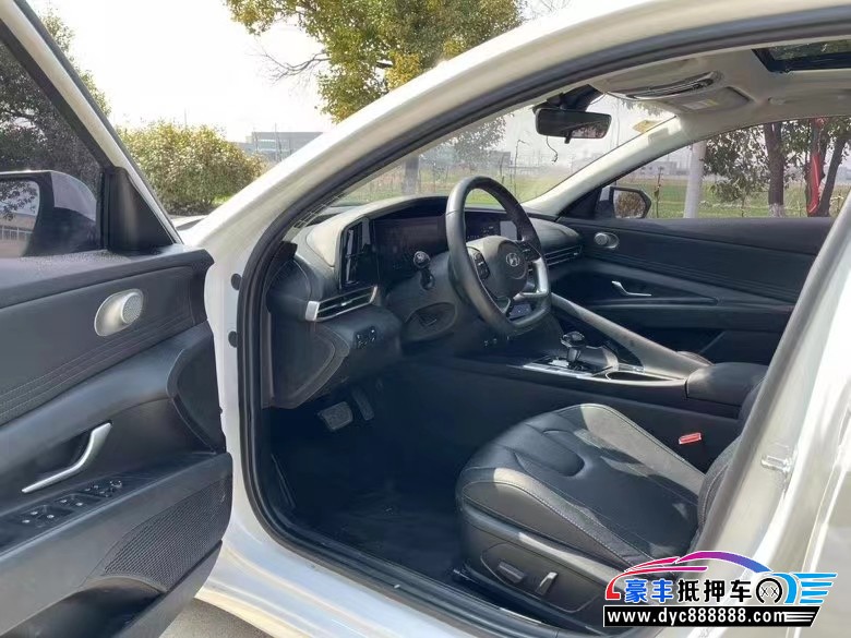 21年现代伊兰特轿车抵押车出售