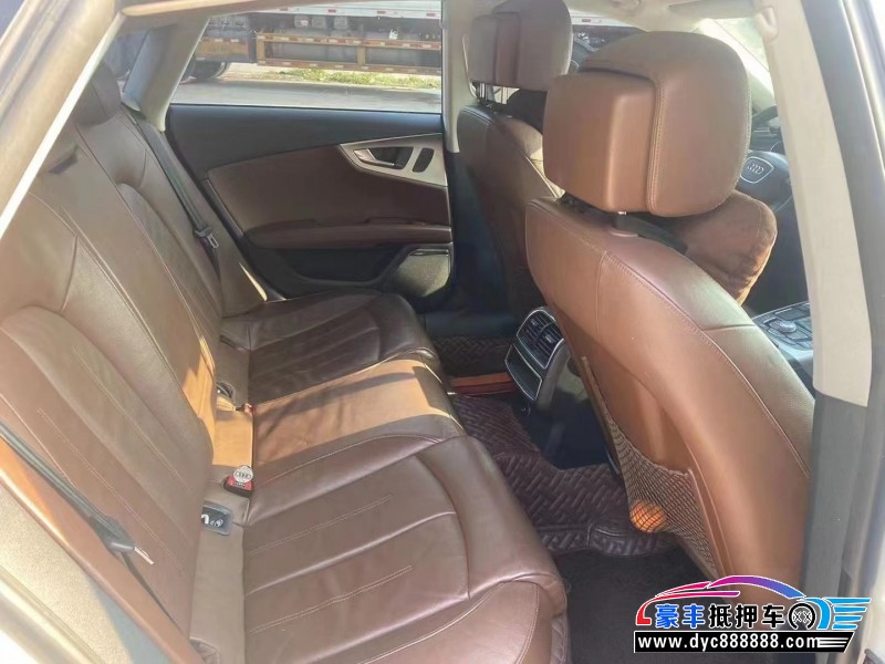 13年奥迪A7轿车抵押车出售