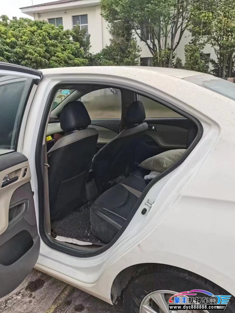 16年雪佛兰赛欧轿车抵押车出售