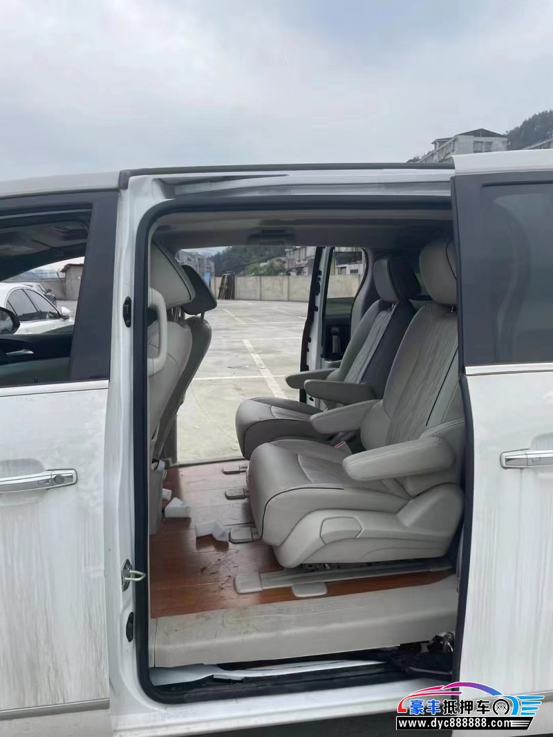 21年别克GL8MPV抵押车出售