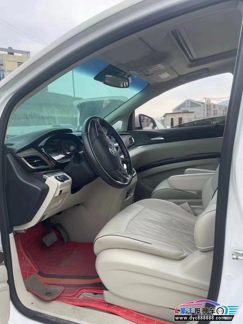 21年别克GL8MPV抵押车出售