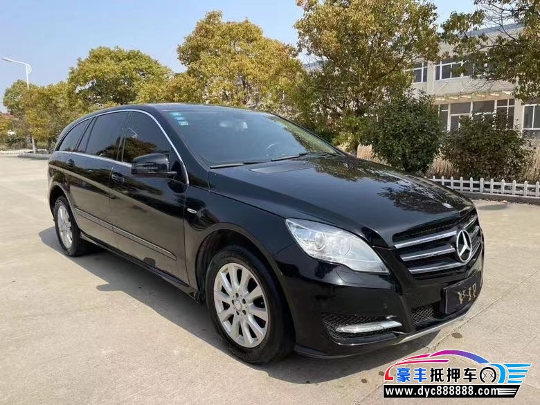 17年奔驰R轿车抵押车出售