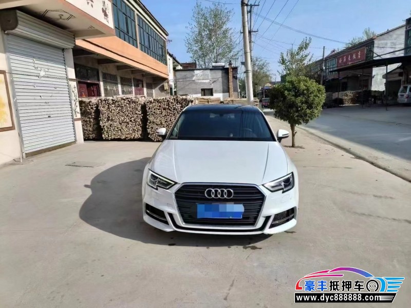 18年奥迪A3轿车抵押车出售
