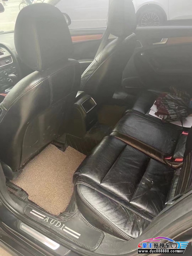 10年奥迪A4轿车抵押车出售