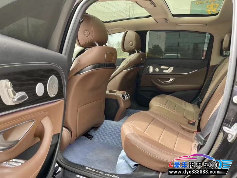 20年奔驰E轿车抵押车出售