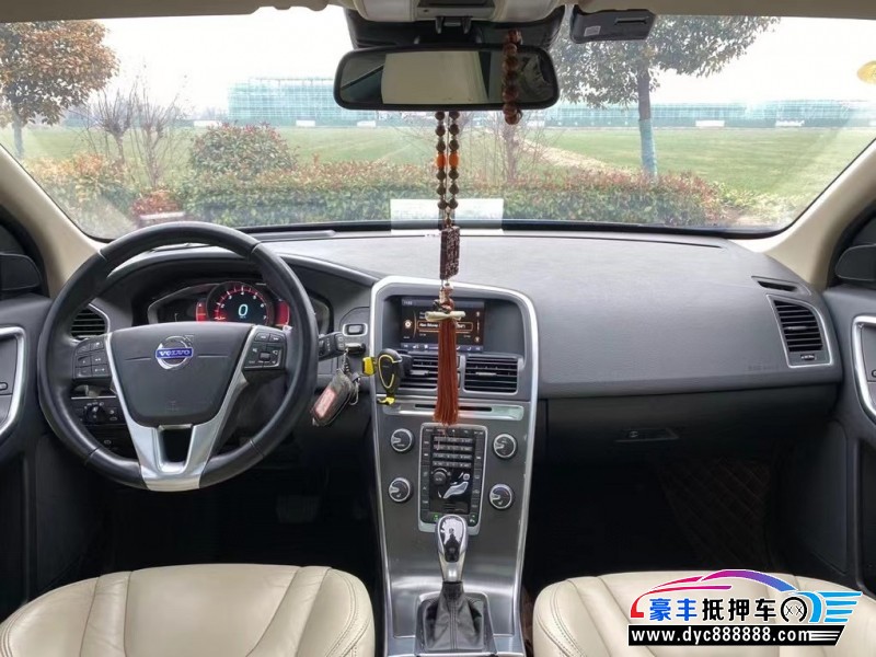 14年沃尔沃XC60轿车抵押车出售