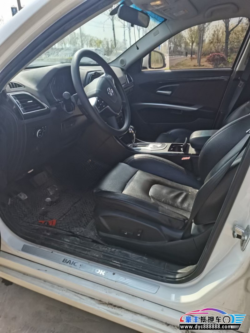 19年北汽绅宝D50轿车抵押车出售