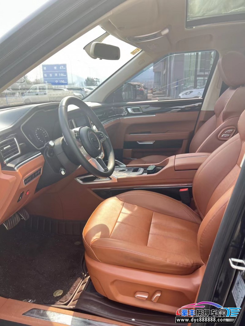 19年众泰T700轿车抵押车出售