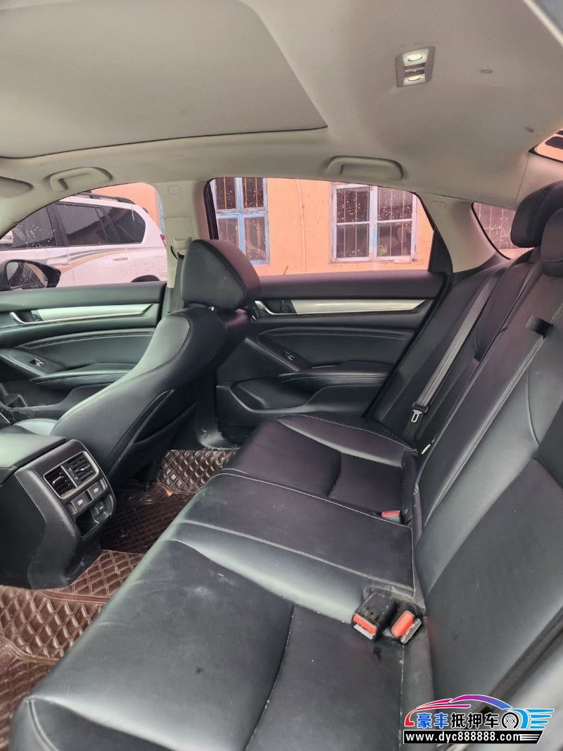 20年本田雅阁轿车抵押车出售