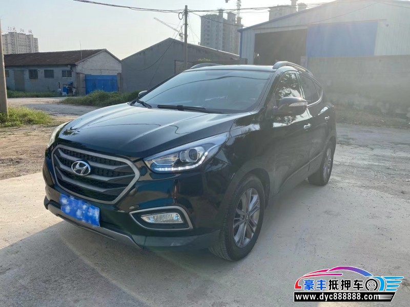 13年现代ix35轿车抵押车出售