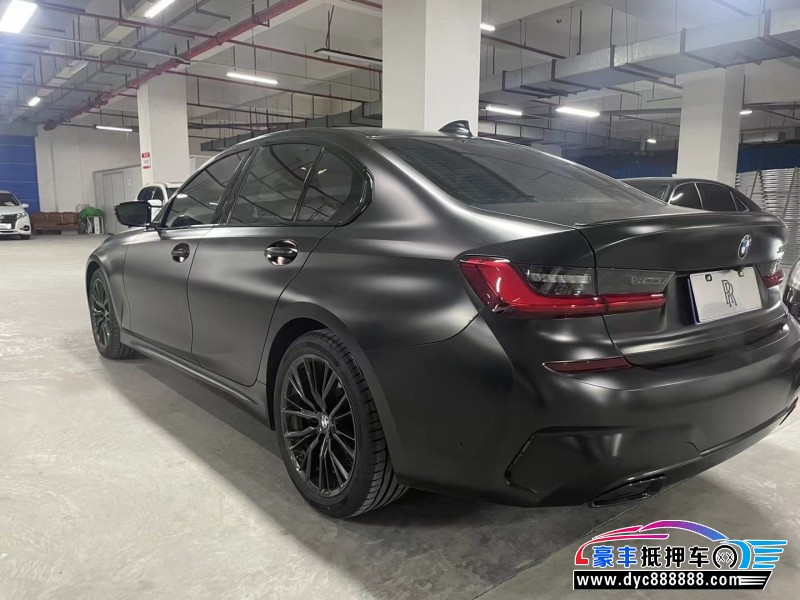 21年宝马3系轿车抵押车出售