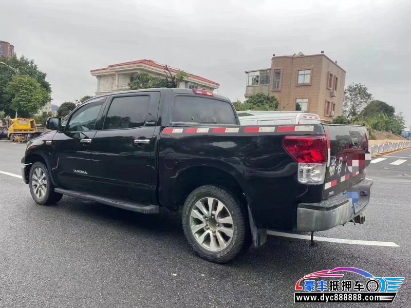 11年丰田坦途轿车抵押车出售