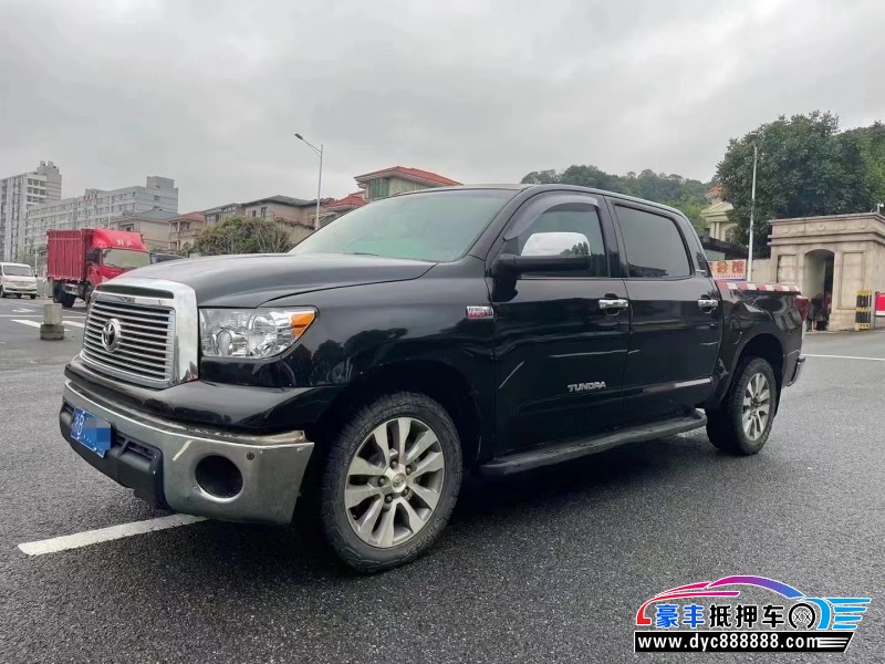 11年丰田坦途轿车抵押车出售