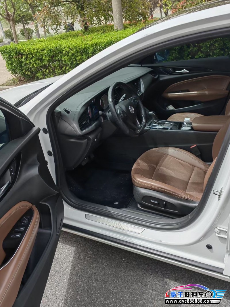 19年别克君威轿车抵押车出售