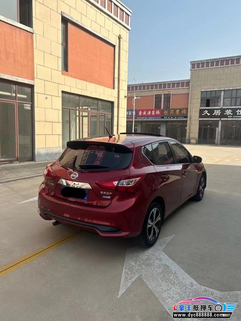 17年日产骐达轿车抵押车出售