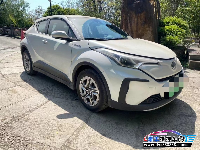 22年丰田奕泽轿车抵押车出售