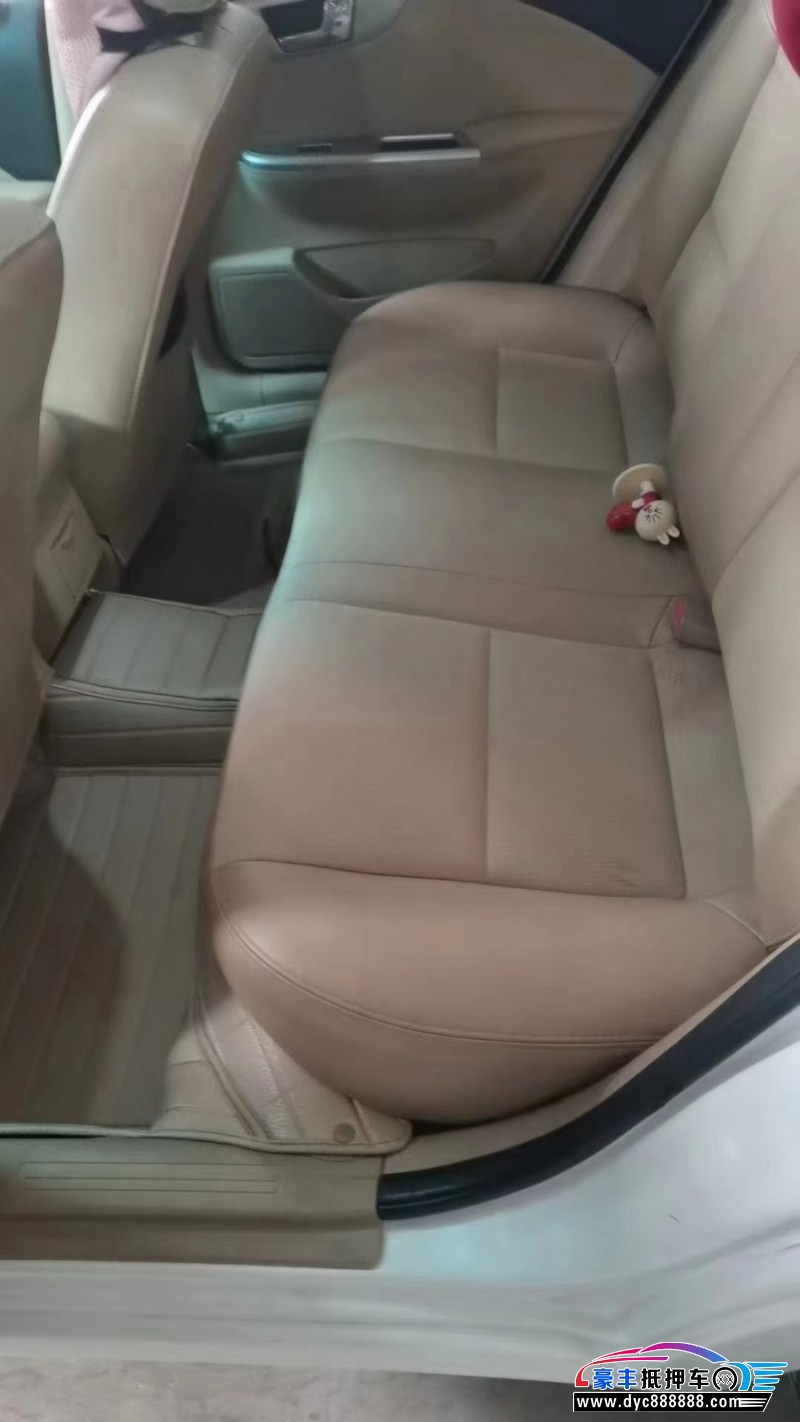 14年别克凯越轿车抵押车出售