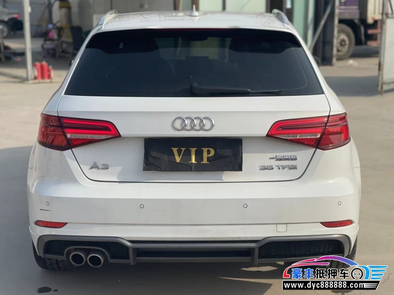 17年奥迪A3轿车抵押车出售