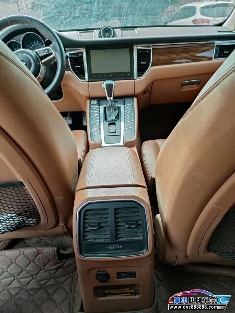 17年众泰SR9SUV抵押车出售