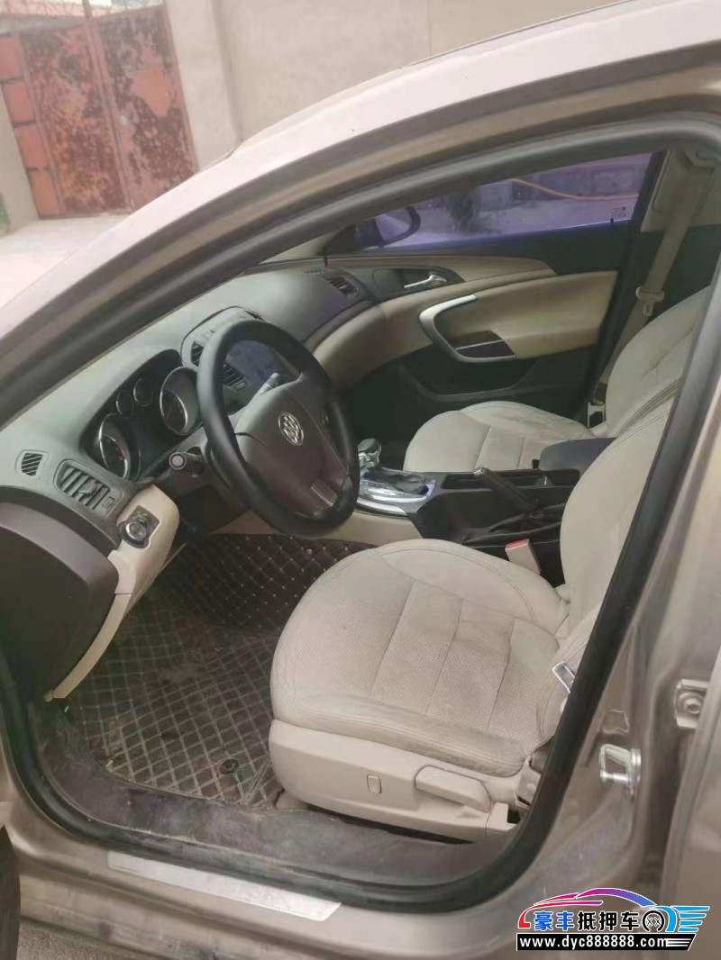 11年别克君威轿车抵押车出售