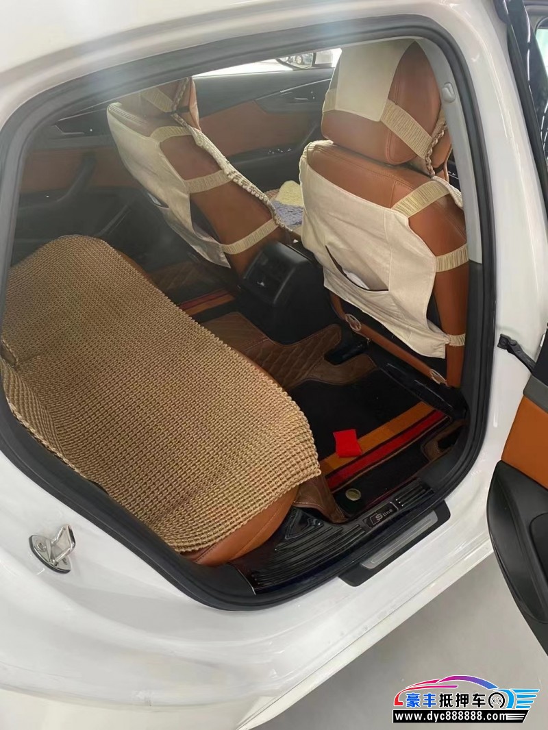 19年奥迪A4轿车抵押车出售