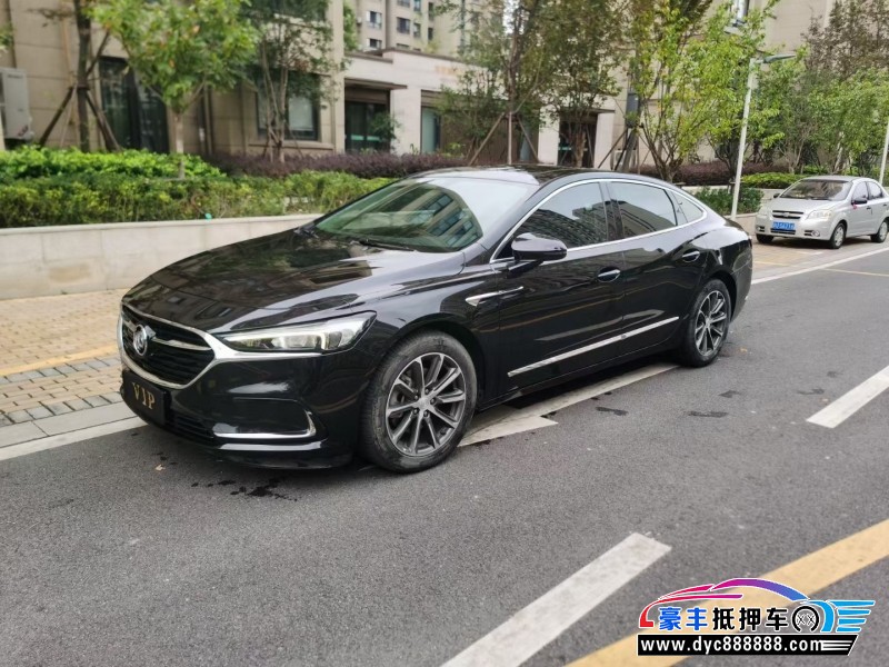 20年别克君越轿车抵押车出售