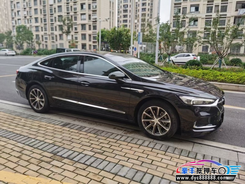 20年别克君越轿车抵押车出售