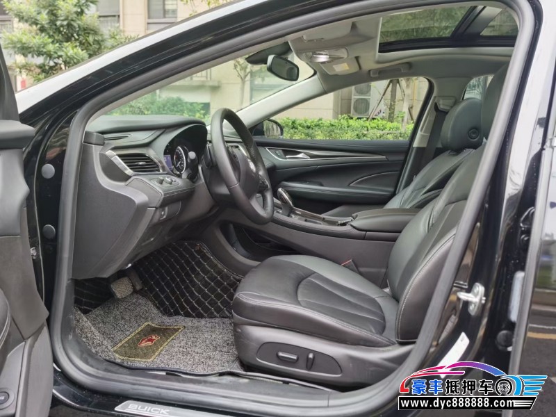 20年别克君越轿车抵押车出售