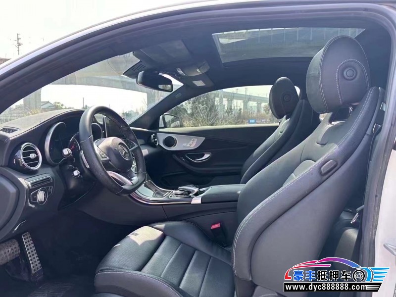 17年奔驰C级轿车抵押车出售