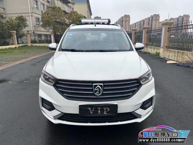 18年宝骏宝骏360轿车抵押车出售