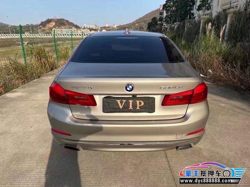 18年宝马5系轿车抵押车出售