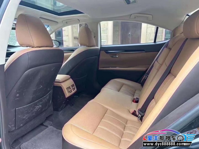 17年雷克萨斯ES轿车抵押车出售