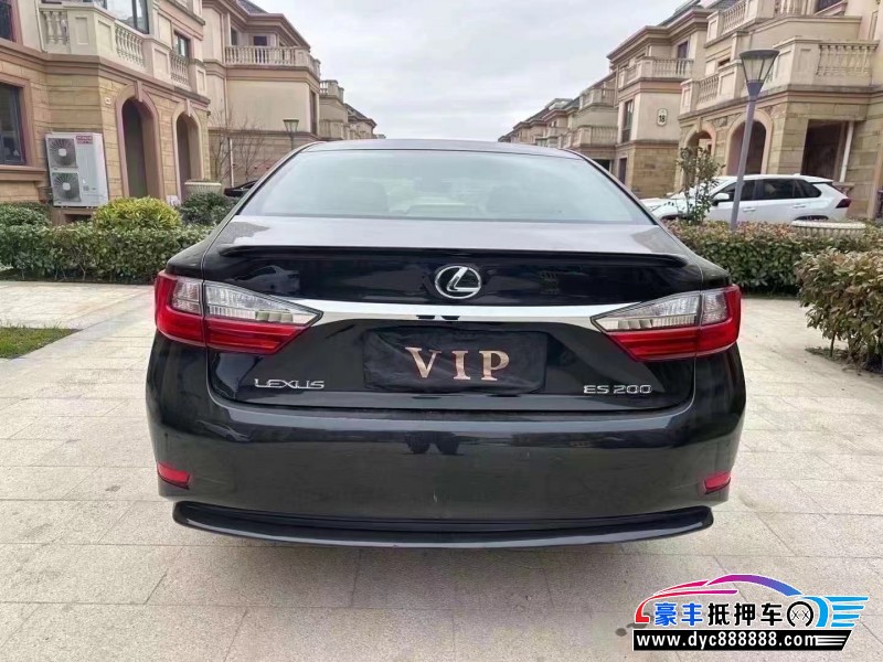 17年雷克萨斯ES轿车抵押车出售