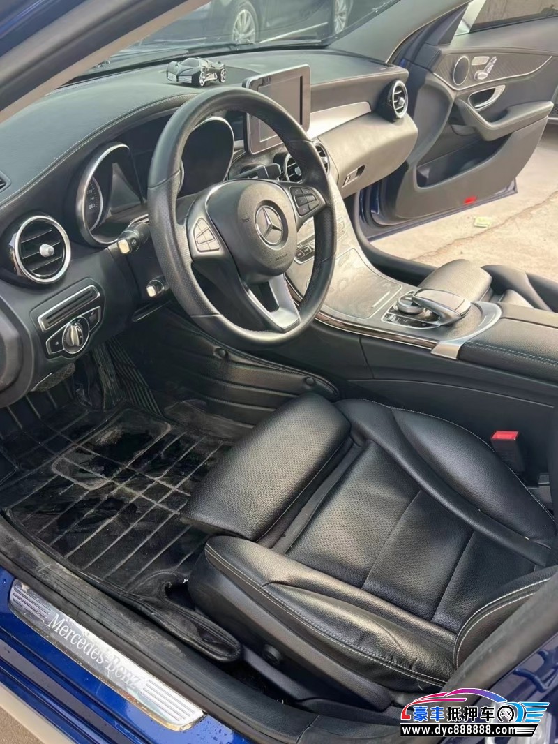 17年奔驰C轿车抵押车出售