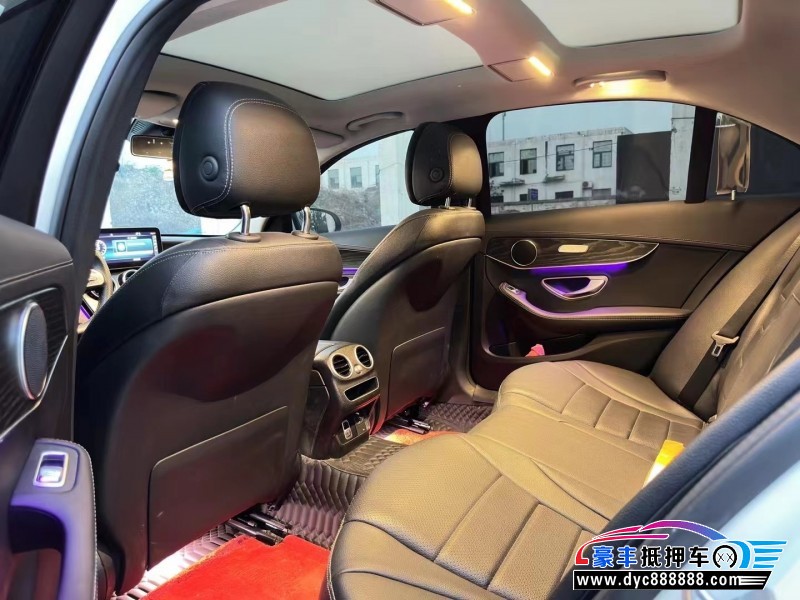 21年奔驰C轿车抵押车出售