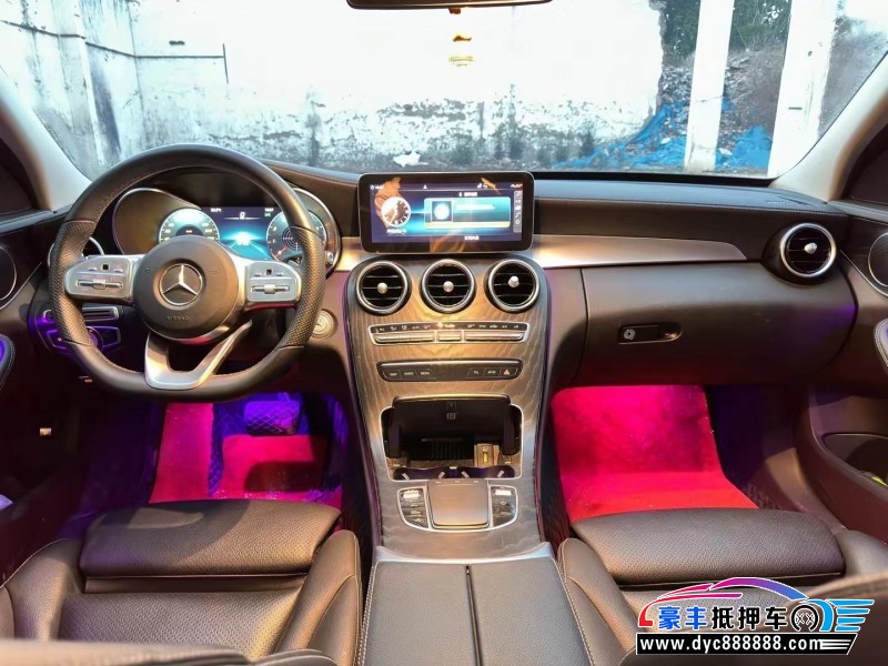 21年奔驰C轿车抵押车出售