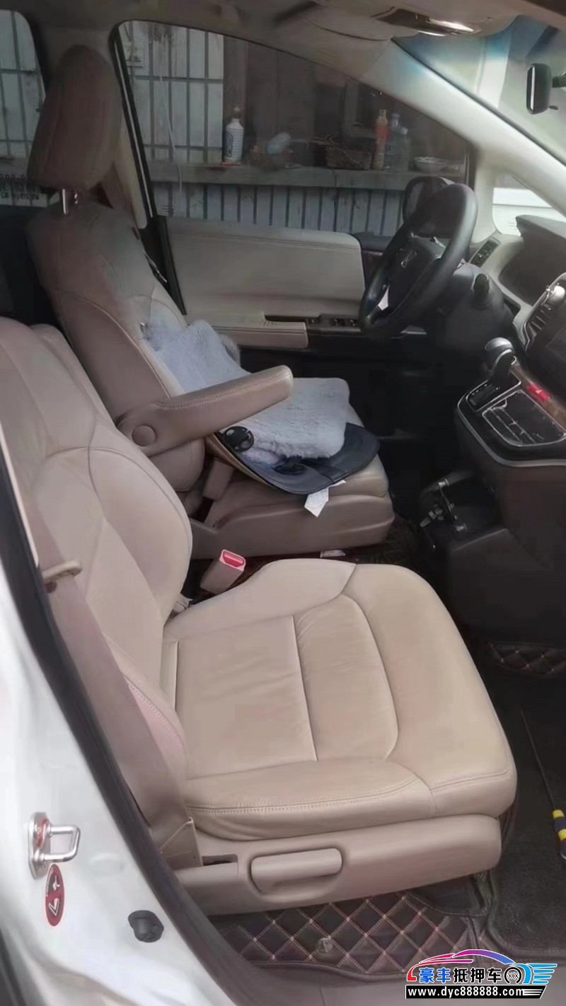 16年本田奥德赛轿车抵押车出售