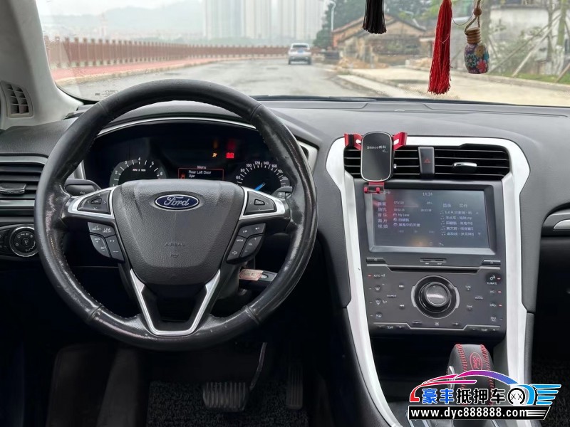 13年福特蒙迪欧轿车抵押车出售