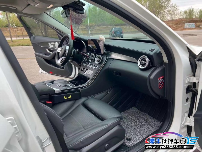 21年奔驰C轿车抵押车出售