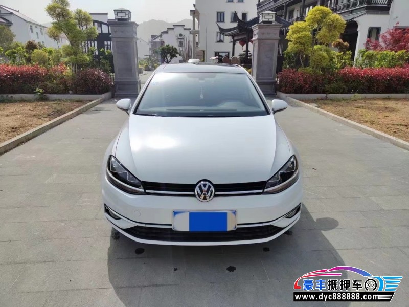 19年大众高尔夫轿车抵押车出售
